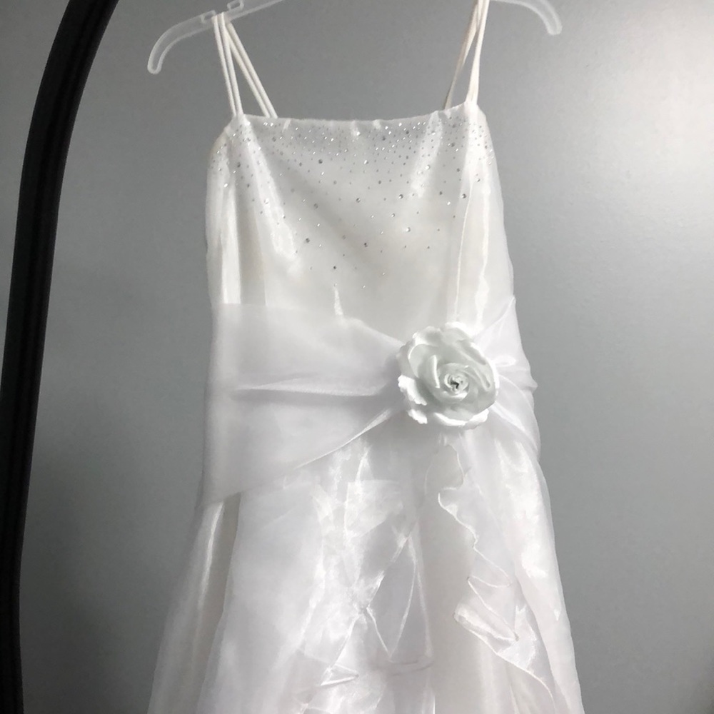 Little girl white ruffle dress